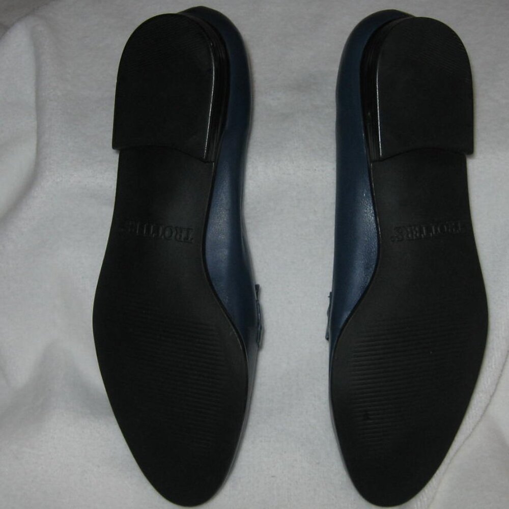Trotters Relate Leather Loafer Flat Size 8.5 Blue NWOT - Picture 5 of 11